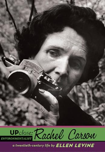 Beispielbild fr Rachel Carson (Up Close) zum Verkauf von SecondSale