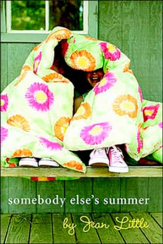 9780143016434: Somebody Elses Summer