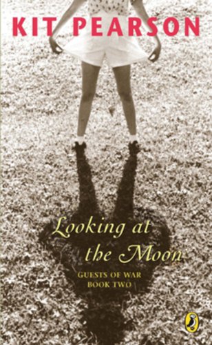 Beispielbild fr Looking at the Moon zum Verkauf von Better World Books