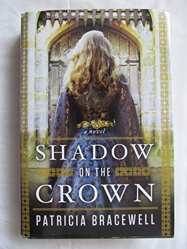 9780143124351: Shadow on the Crown