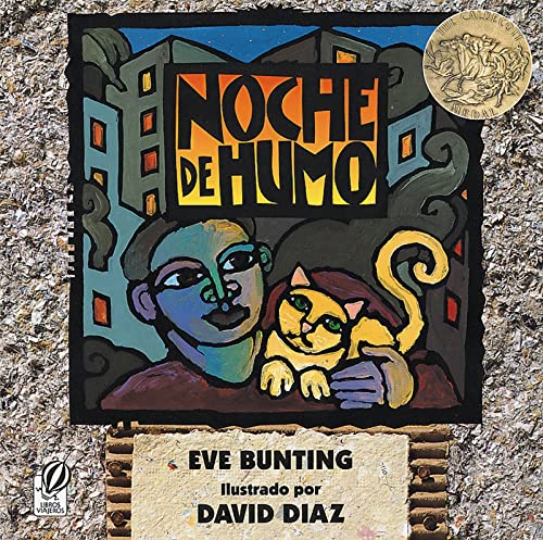 Imagen de archivo de Noche de Humo : Smoky Night (Spanish Edition) a la venta por Better World Books