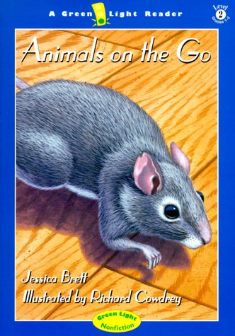 Beispielbild fr Animals on the Go (Green Light Reader. Level 2) zum Verkauf von SecondSale