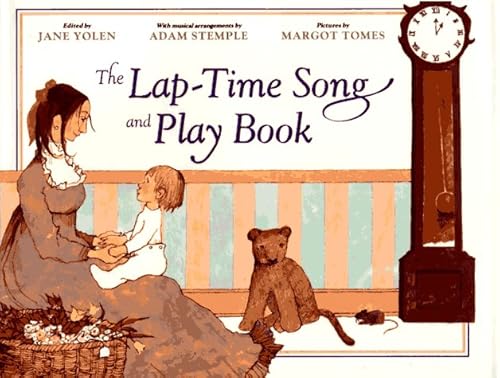 9780152435882: The Lap-Time Song and Play Book