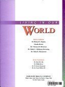 9780153020391: Living in Our World