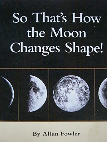 Imagen de archivo de Moon Changes Shape a la venta por Better World Books