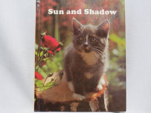 Imagen de archivo de Sun and shadow (HBJ bookmark reading program) a la venta por Your Online Bookstore