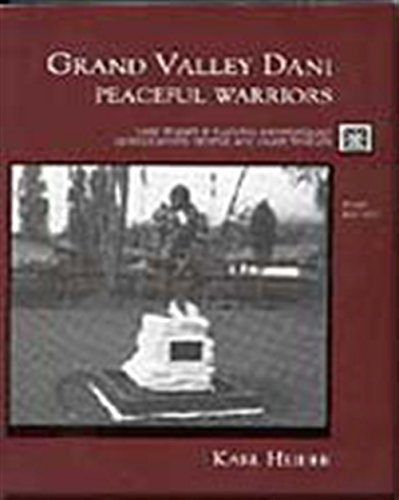 Beispielbild fr Grand Valley Dani: Peaceful Warriors (Case Studies in Cultural Anthropology) zum Verkauf von SecondSale