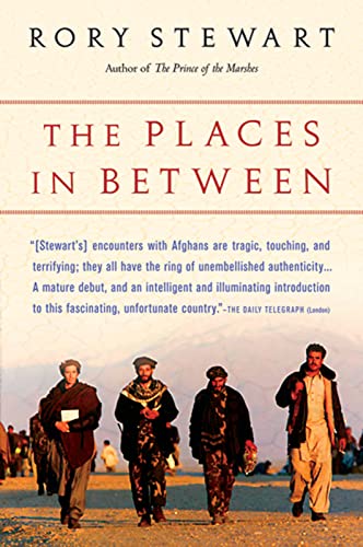 9780156031561: The Places in Between [Idioma Ingls]