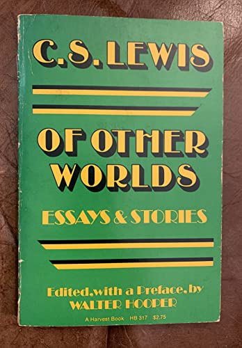 Imagen de archivo de Of Other Worlds: Essays and Stories a la venta por Books Unplugged