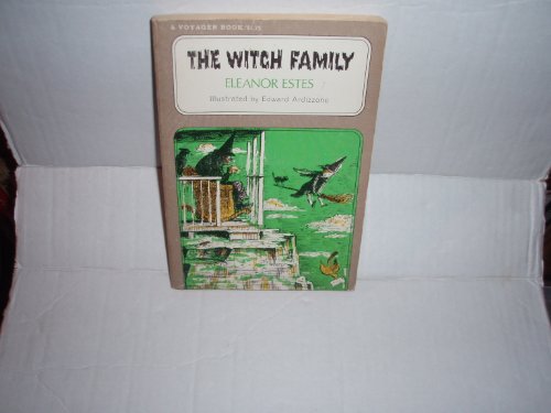9780156976459: Witch Family