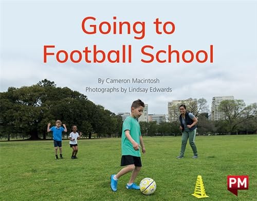 Imagen de archivo de Going to Football School (Paperback) a la venta por Grand Eagle Retail