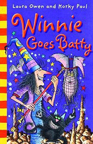 Beispielbild fr Winnie Goes Batty. Laura Owen and Korky Paul zum Verkauf von ThriftBooks-Atlanta