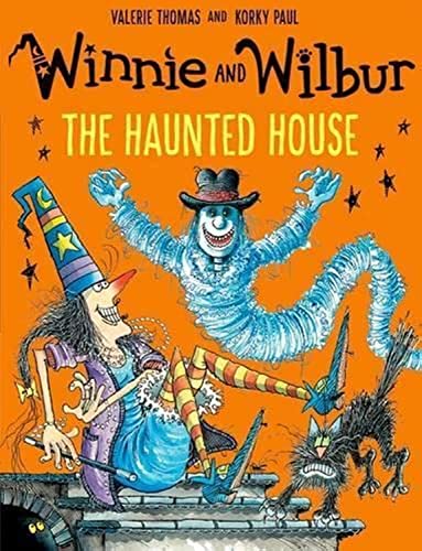 Beispielbild fr Winnie and Wilbur: The Haunted House zum Verkauf von WorldofBooks