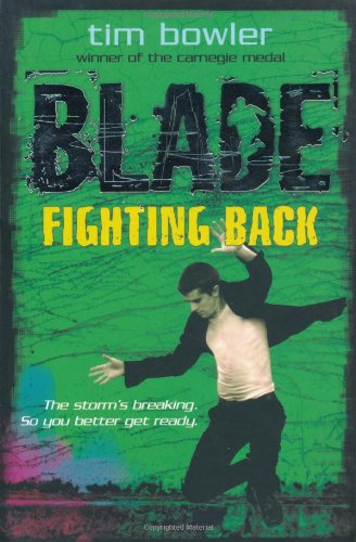Imagen de archivo de Blade 5: Fighting Back a la venta por AwesomeBooks