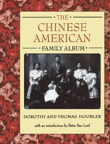 9780195124217: The Chinese American Family Album