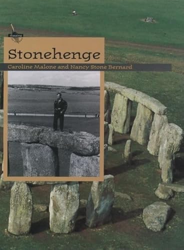 Imagen de archivo de Stonehenge (Digging for the Past) a la venta por Irish Booksellers