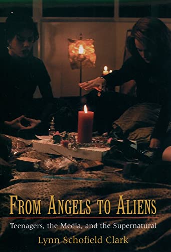 Beispielbild fr From Angels to Aliens : Teenagers, the Media, and the Supernatural zum Verkauf von Better World Books