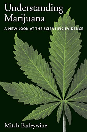 Imagen de archivo de Understanding Marijuana: A New Look at the Scientific Evidence a la venta por HPB-Red