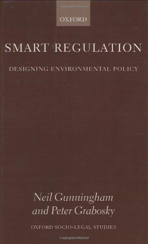 Imagen de archivo de Smart Regulation : Designing Environmental Policy a la venta por Better World Books Ltd