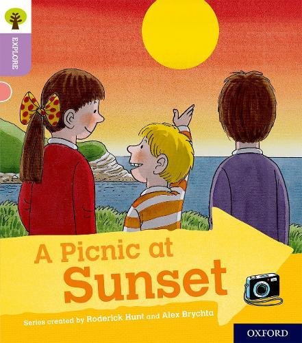 Imagen de archivo de Oxford Reading Tree Explore with Biff, Chip and Kipper: Oxford Level 1+: A Picnic at Sunset a la venta por WorldofBooks