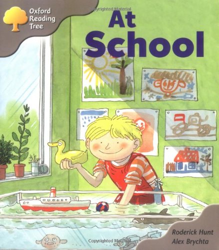 Beispielbild fr Oxford Reading Tree: Stage 1: Kipper Storybooks: At School zum Verkauf von WorldofBooks