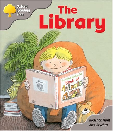 Oxford Reading Tree: Stage 1: Kipper Storybooks: The Library (9780198450054) by Hunt, Roderick