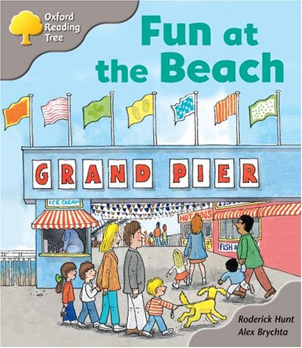 Imagen de archivo de Oxford Reading Tree: Stage 1: First Words Storybooks: Fun at the Beach a la venta por WorldofBooks