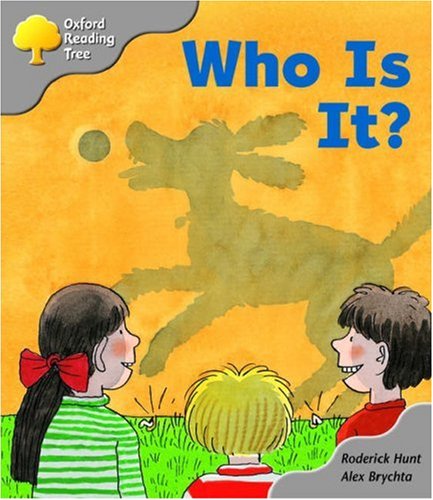 9780198463146: Oxford Reading Tree: Stage 1: First Words: Who Is It?