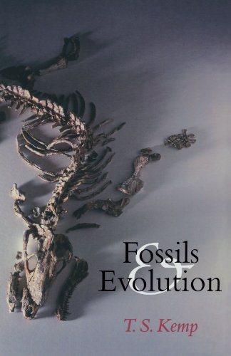 9780198504245: Fossils And Evolution