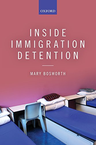 Imagen de archivo de Inside Immigration Detention a la venta por Housing Works Online Bookstore