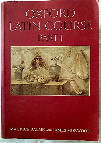 Beispielbild fr Oxford Latin Course zum Verkauf von ThriftBooks-Atlanta