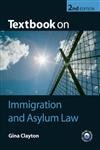 Imagen de archivo de Textbook on Immigration and Asylum Law a la venta por AwesomeBooks