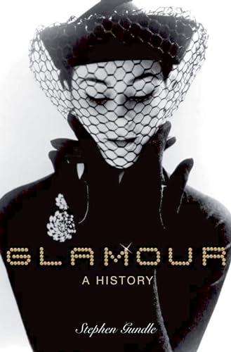 Beispielbild fr Glamour: A History zum Verkauf von BooksRun