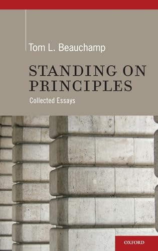 Beispielbild fr Standing on Principles : Collected Essays zum Verkauf von Better World Books
