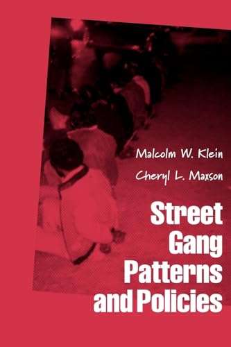 Beispielbild fr Street Gang Patterns and Policies (Studies in Crime and Public Policy) zum Verkauf von Orion Tech