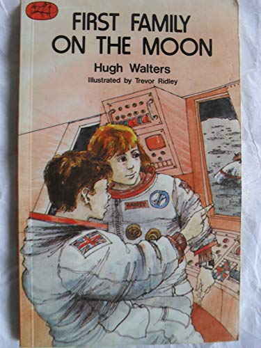 Beispielbild fr First Family on the Moon (Grasshopper Books) zum Verkauf von WorldofBooks