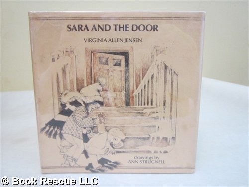 Imagen de archivo de Sara and the Door a la venta por ThriftBooks-Dallas