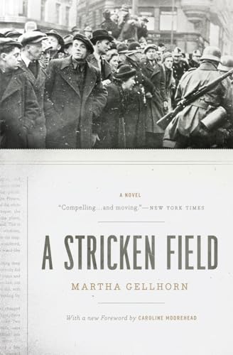 9780226286969: A Stricken Field: A Novel