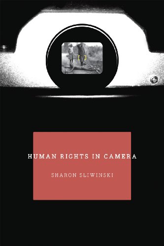 9780226762760: Human Rights In Camera