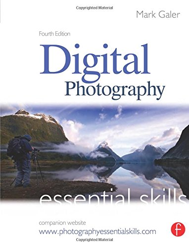 Imagen de archivo de Digital Photography: Essential Skills a la venta por Your Online Bookstore