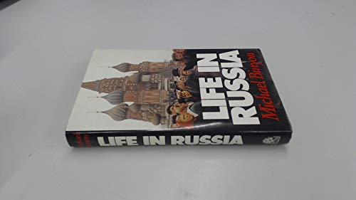 Beispielbild fr Life in Russia zum Verkauf von WorldofBooks