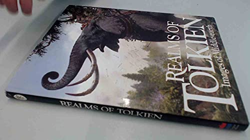 Beispielbild fr Realms of Tolkien: Images of Middle-earth zum Verkauf von WorldofBooks