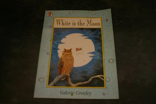 Imagen de archivo de White Is the Moon a la venta por WorldofBooks