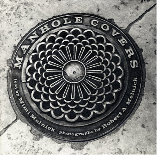 9780262631747: Manhole Covers