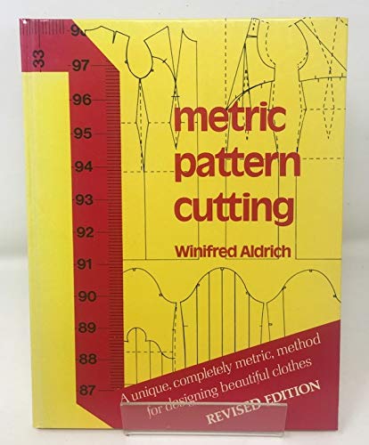 Beispielbild fr Metric Pattern Cutting zum Verkauf von Joan Andrews