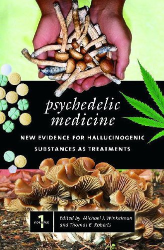 Imagen de archivo de Psychedelic Medicine: New Evidence for Hallucinogenic Substances as Treatments, Volume 1 a la venta por ThriftBooks-Atlanta