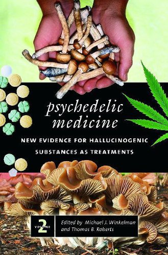 Imagen de archivo de Psychedelic Medicine: New Evidence for Hallucinogenic Substances as Treatments (Volume 2) a la venta por Moe's Books