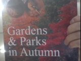 Stock image for Gardens & Parks in Autumn (Wildlife Watch) for sale by AwesomeBooks