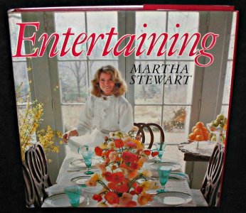 9780283990373: Martha Stewart's Entertaining