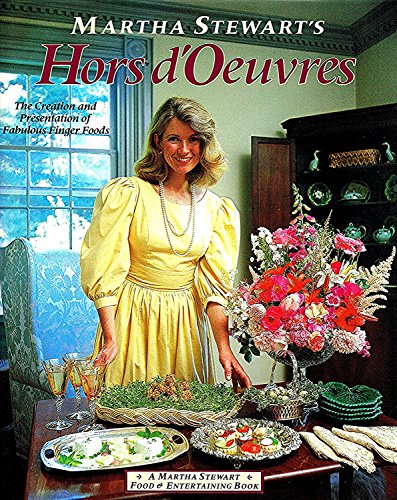 Beispielbild fr Martha Stewart's Hors d'Oeuvres zum Verkauf von WorldofBooks